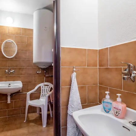 Rabyne-1 By Interhome Apartman